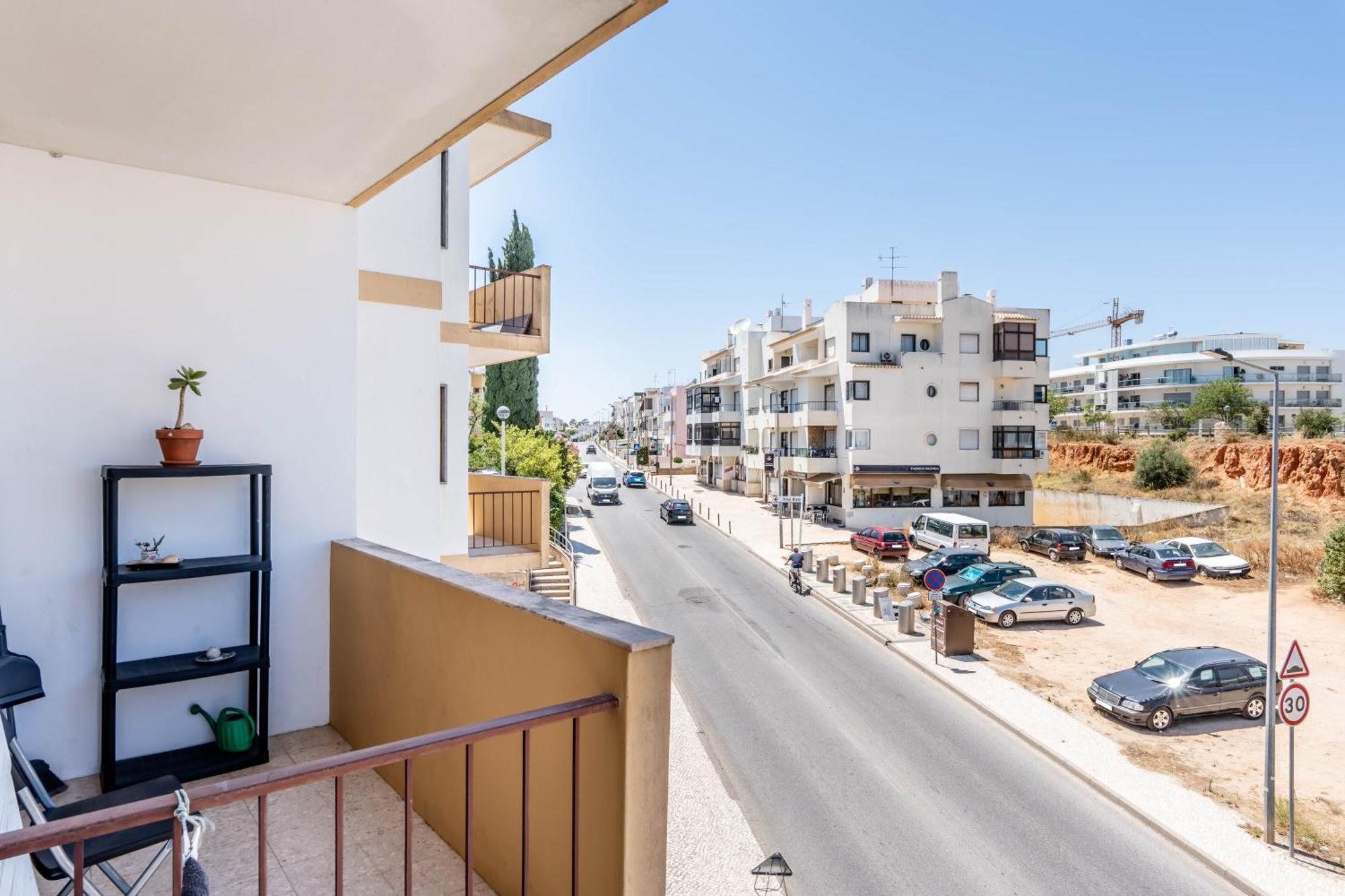 On The Way!* Homestay Portimao